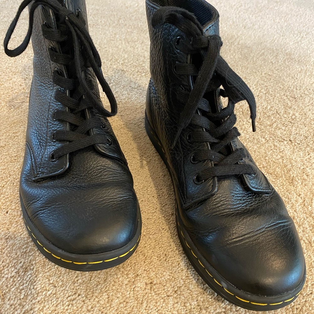 Dr. Martens Black Leather Layton Size 8
